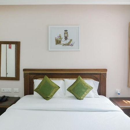 Treebo Trend Madras Inn Bagian luar foto